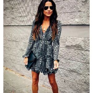 Saints & Secrets Black & White Floral Dress V-Neck Ruffled Hem Size 12